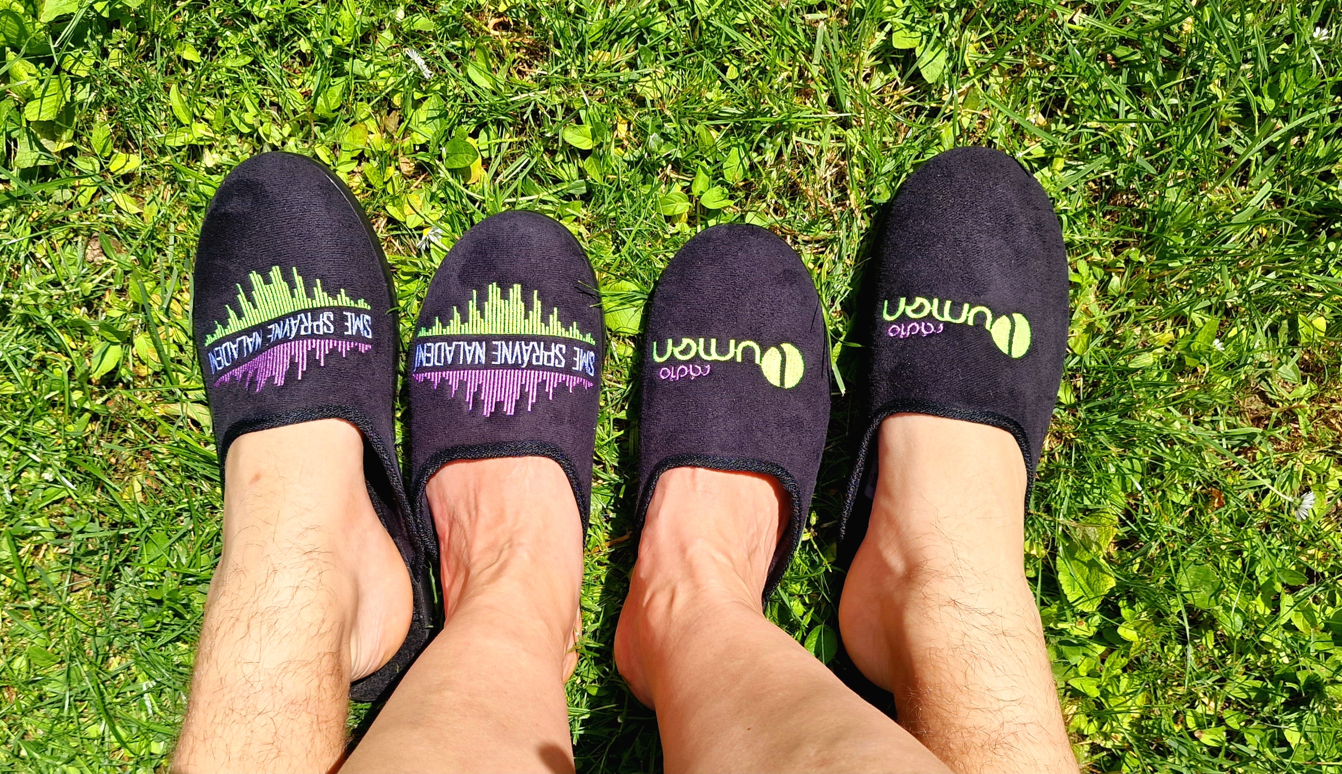 Papuče s logom Rádia LUMEN