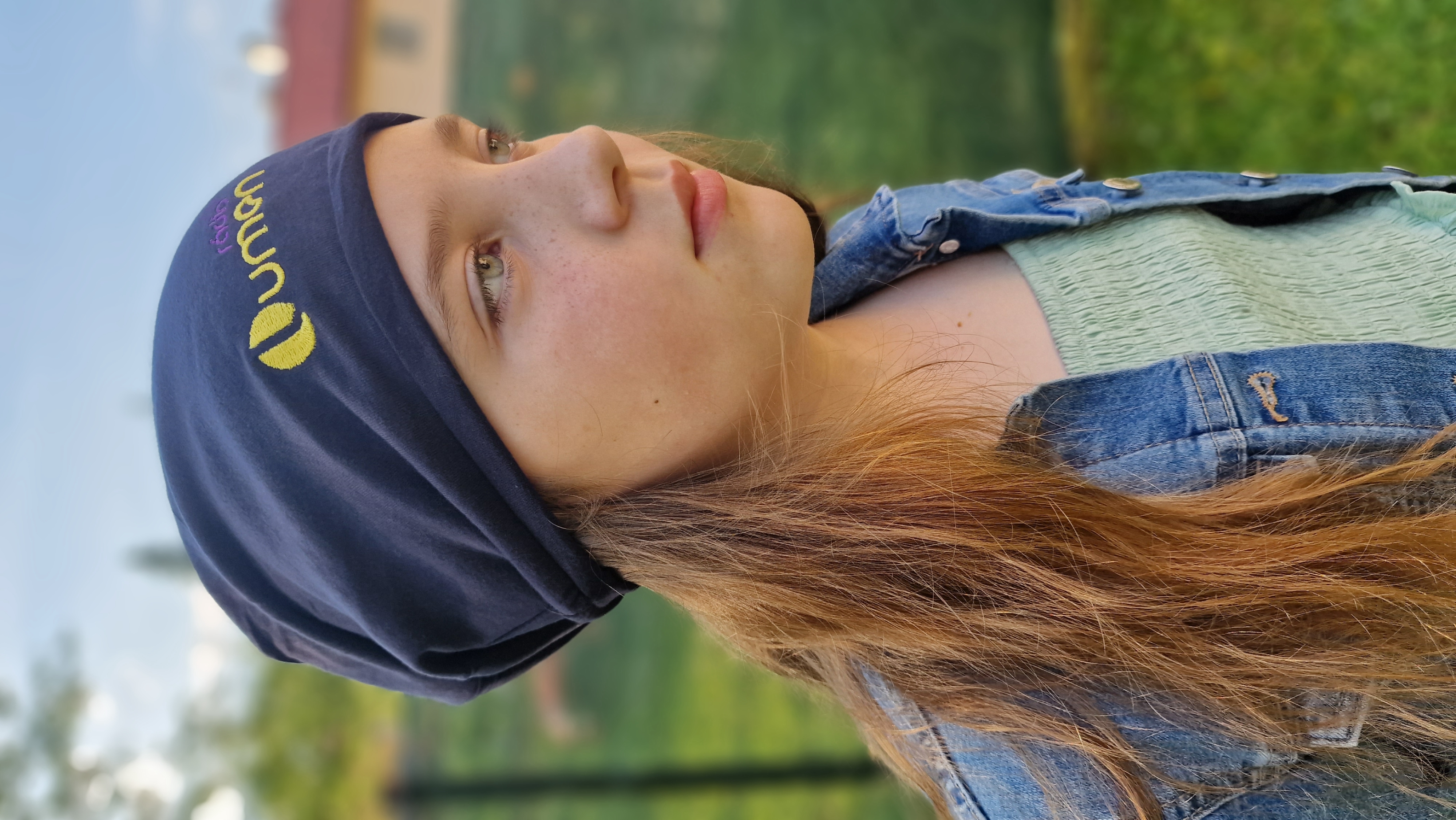 Bavlnená čiapka - tmavomodrá